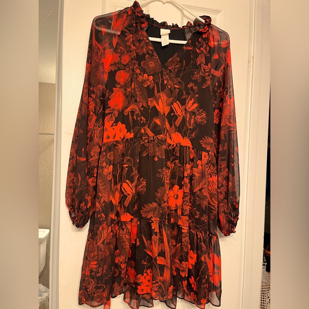 Baby doll dress perfect for the holidays. Super cute and comfy!